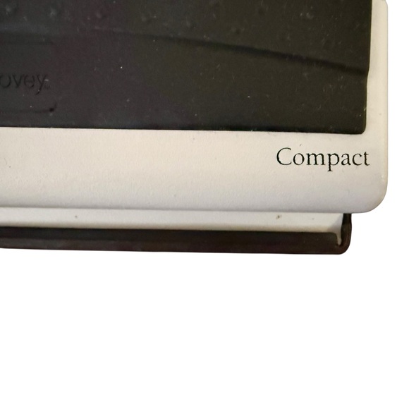 Franklin Covey  14449  Compact Size Ergo Punch 7 hole Size for Binder Planner - Picture 2 of 7